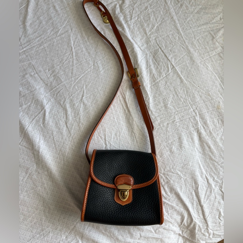 Elegant Black and Brown Leather Crossbody Bag